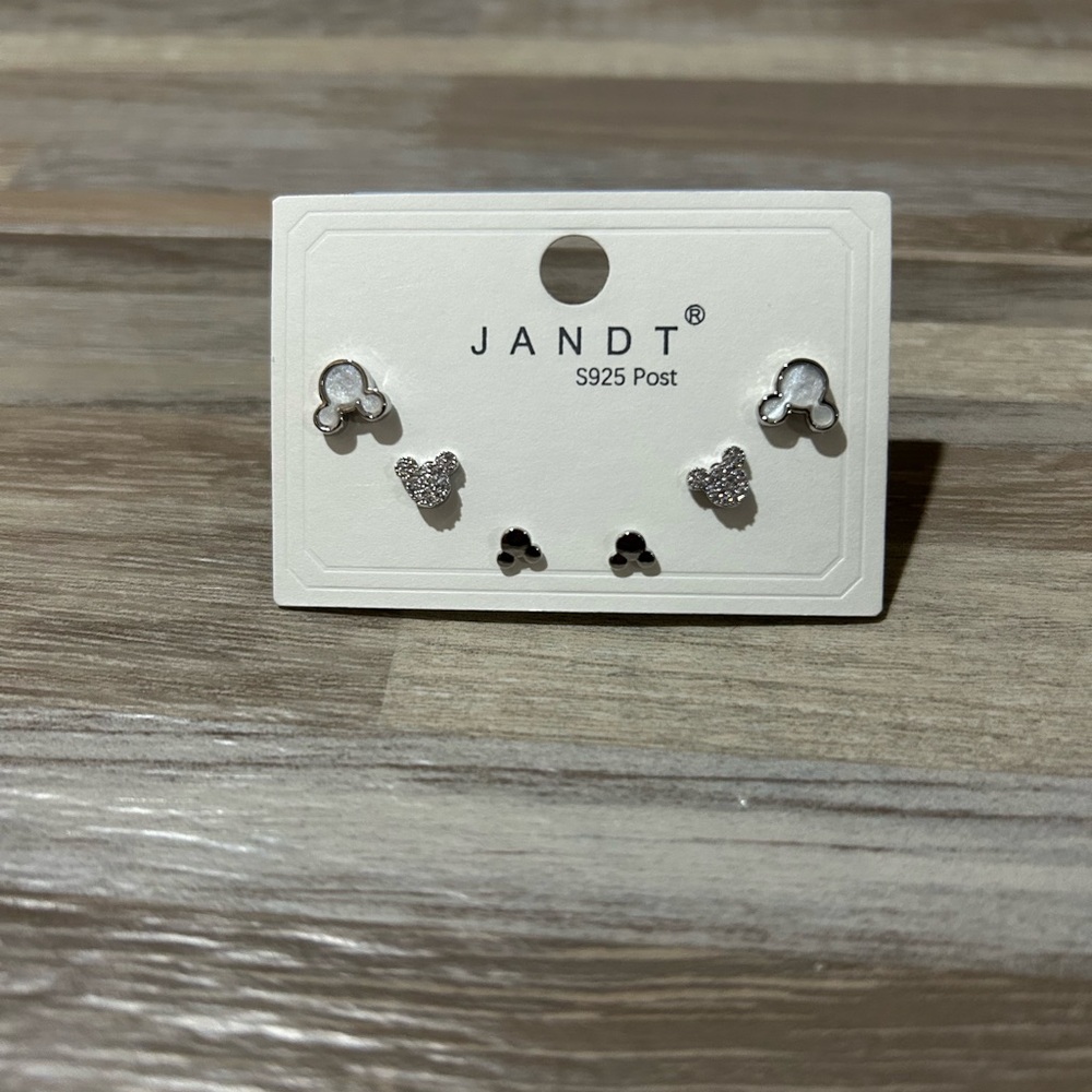Mickey Silver Stud Earrings Set